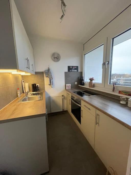 Apartment Mit Schoenem Ausblick